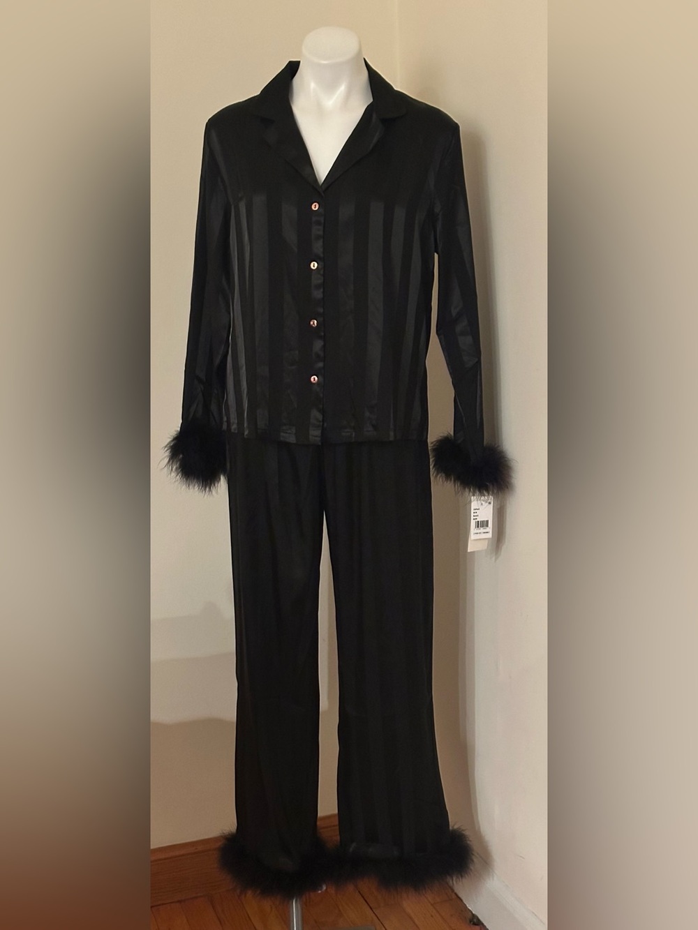 LINEA DONATELLA NWT Black Satin Stripe Pajama Set Marabou Trim Intimates Sz M.